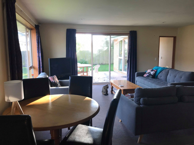 MacKenzie Ave, Woolston